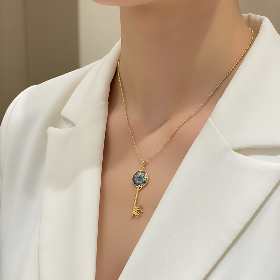 14 AYAR ÖZEL TASARIM YAŞAMÇİÇEĞİ VE LOTUS FİGÜRLÜ ANAHTAR KOLYE UCU VE TOPTOP ZİNCİR