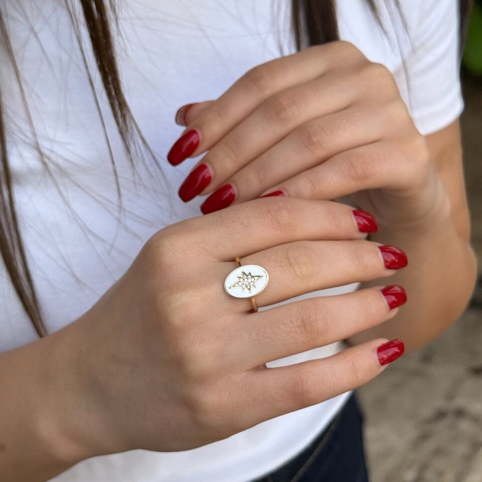 14 Ayar Beyaz Mineli Kutup Yıldızı Altın Tasarım Yüzük