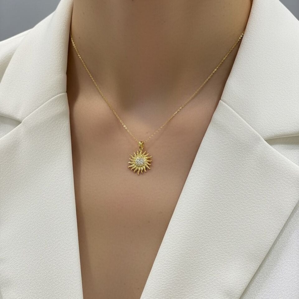 22 AYAR GÜNEŞ UÇLU ALTIN KOLYE