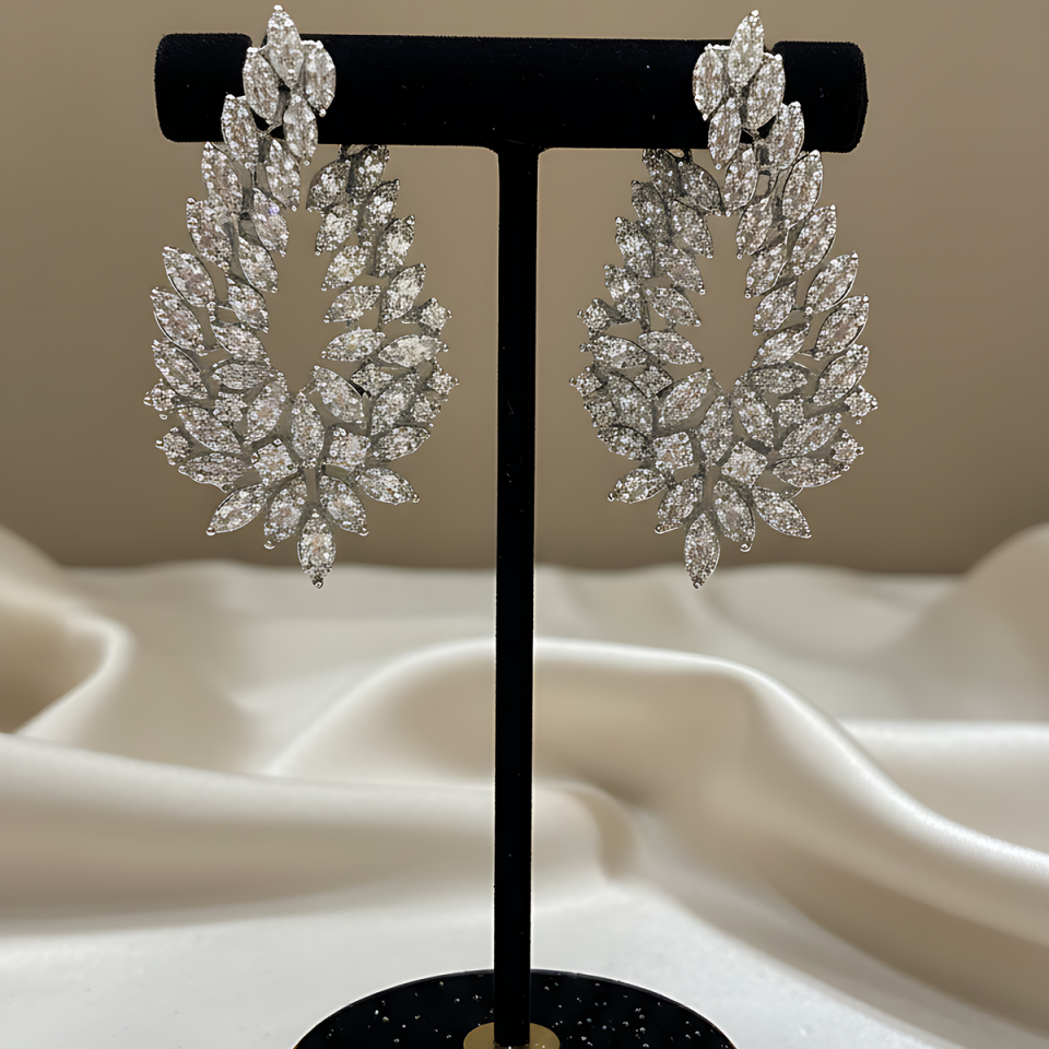 14 AYAR PIRLANTA TAŞLI 4 CT F-G RENGİ PIRLANTA KÜPE