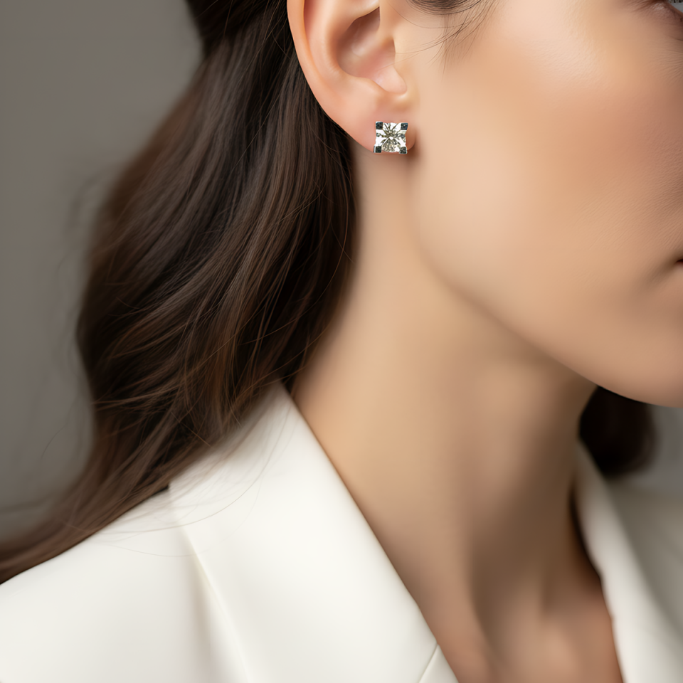 14 AYAR 2 CT TEKTAŞ KÜPE