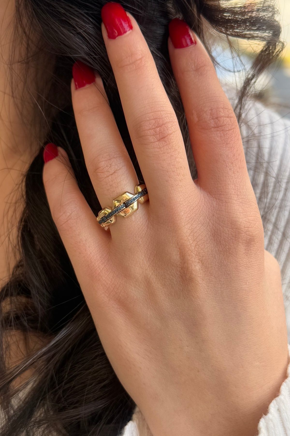 14 AYAR LONDON BLUE TAŞLI İTALYAN KEME MODEL HAREKETLİ ALTIN YÜZÜK