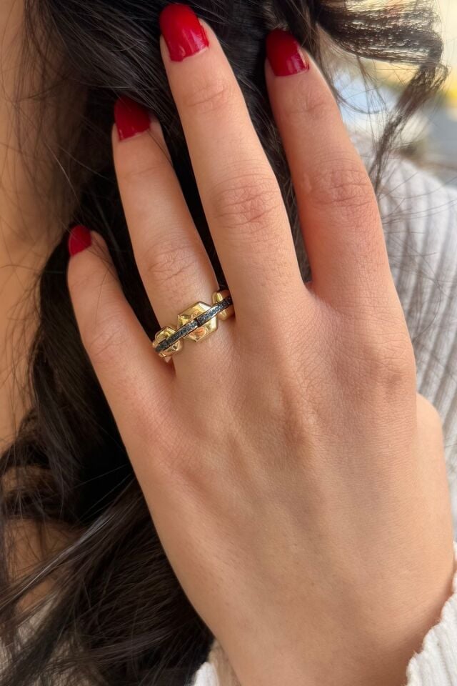 14 AYAR LONDON BLUE TAŞLI İTALYAN KEME MODEL HAREKETLİ ALTIN YÜZÜK