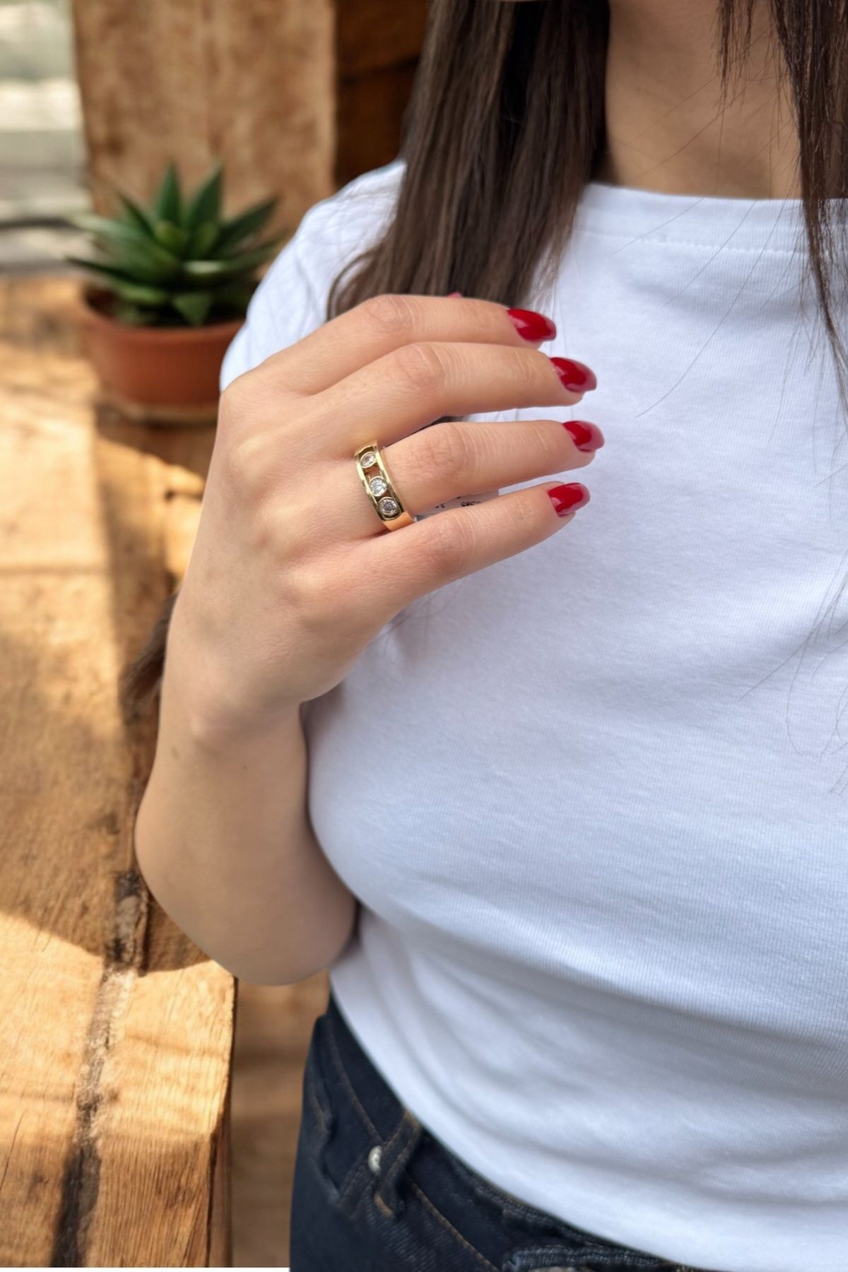 14 AYAR ÜÇTAŞLI HAREKETLİ TASARIM YÜZÜK