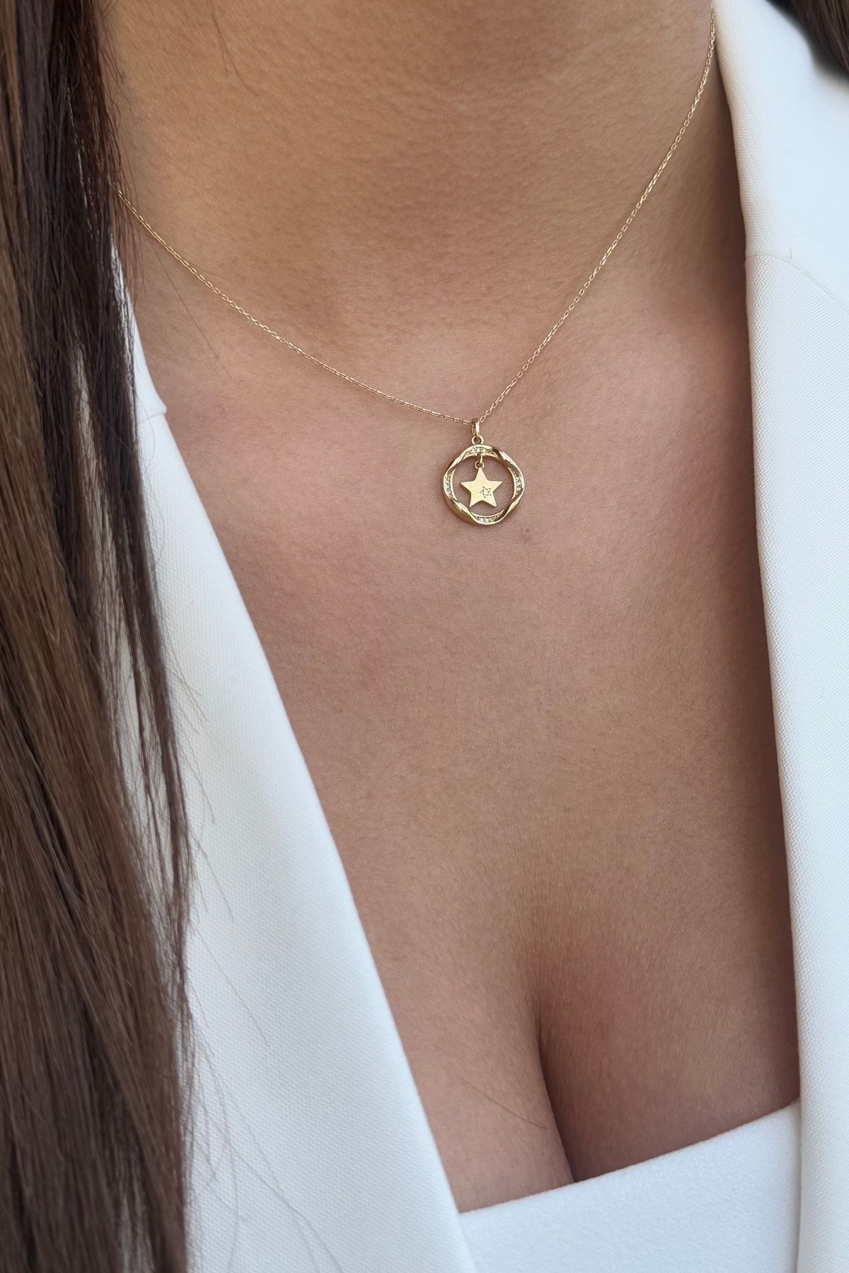 14 AYAR HALKA İÇİ YILDIZ KOLYE