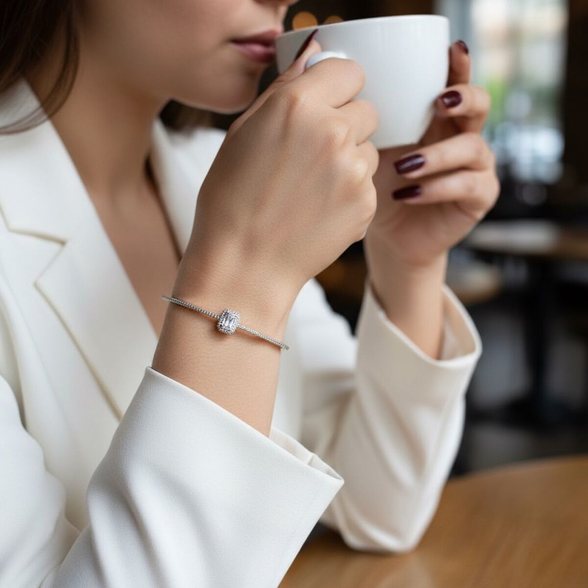 925 AYAR PIRLANTA GÖRÜNÜMLÜ BAGET TAŞLI İTALYAN GÜMÜŞ BİLEZİK