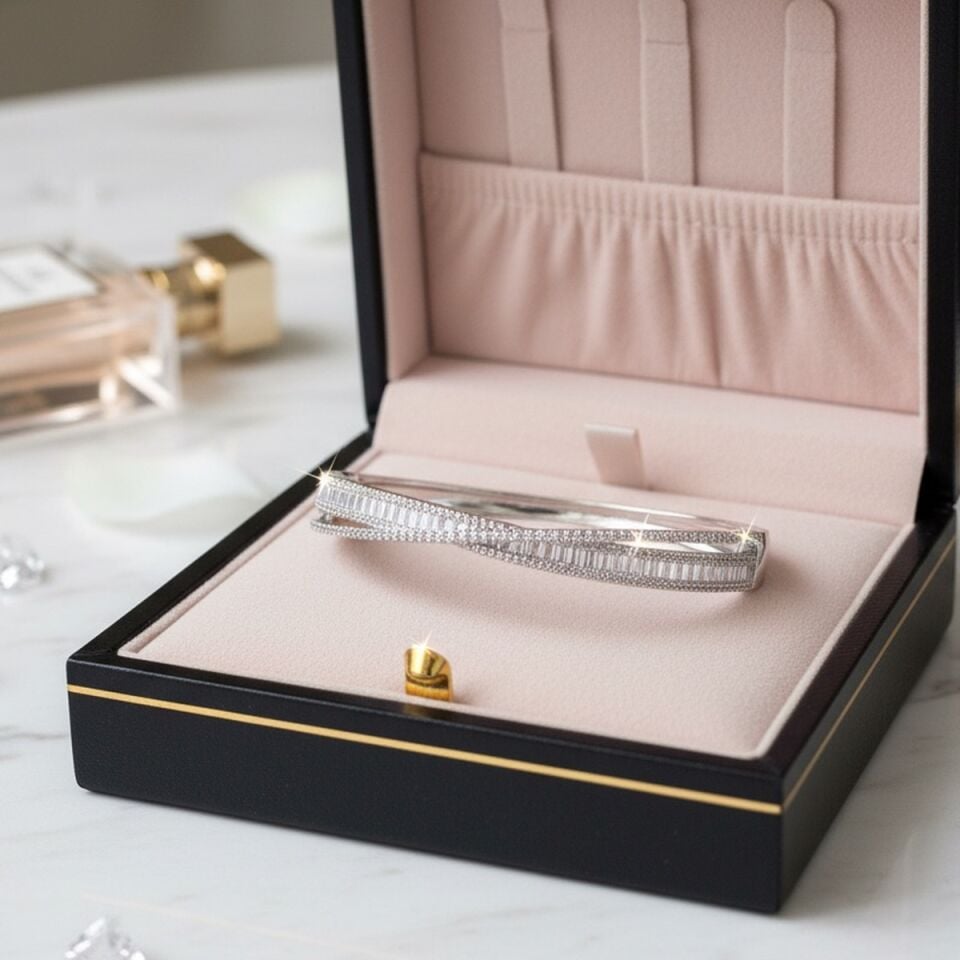 925 AYAR PIRLANTA GÖRÜNÜMLÜ BAGET TAŞLI İTALYAN BİLEZİK