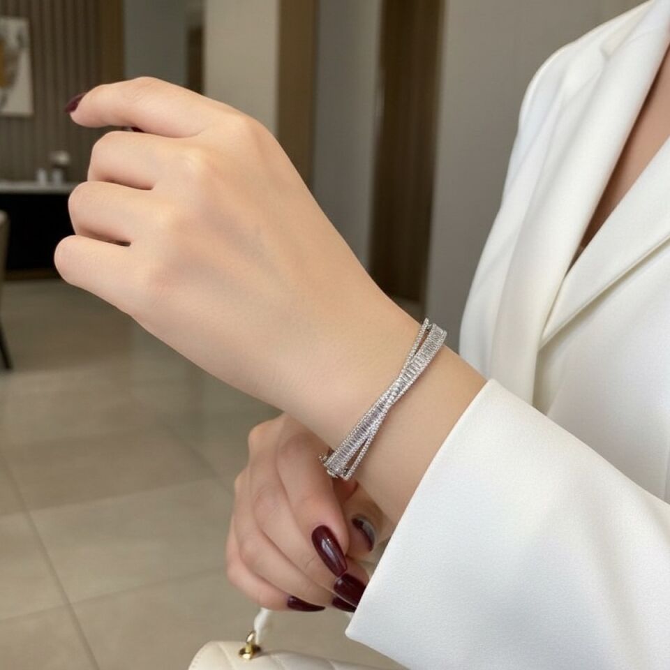 925 AYAR PIRLANTA GÖRÜNÜMLÜ BAGET TAŞLI İTALYAN BİLEZİK