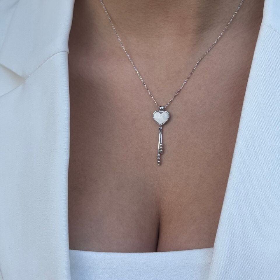 14 AYAR BEYAZ ALTIN SEDEF KALP TASARIM ALTIN KOLYE