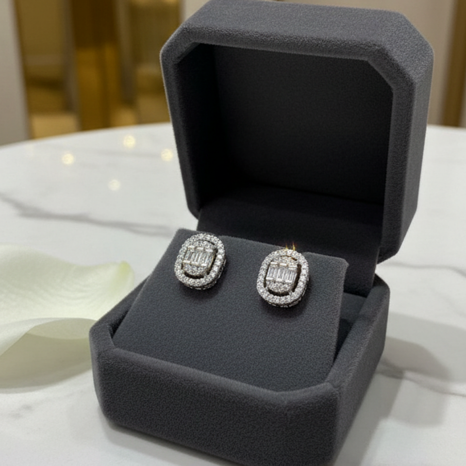 925 AYAR OVAL MODEL BAGET TAŞLI GÜMÜŞ KÜPE