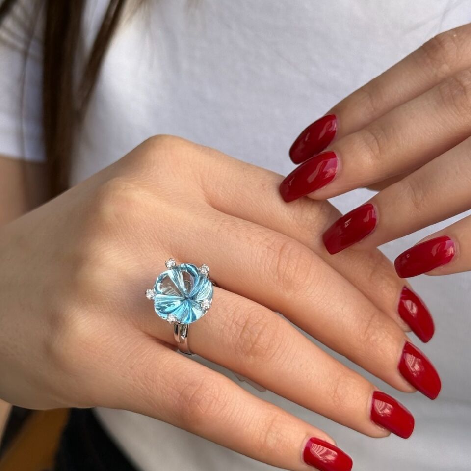14 Ayar 13,38 Ct Aqua Marin, 0,10 Ct G Pırlanta Taşlı Pırlanta Yüzük