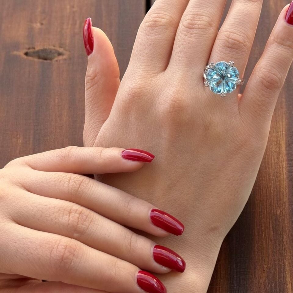 14 Ayar 13,38 Ct Aqua Marin, 0,10 Ct G Pırlanta Taşlı Pırlanta Yüzük