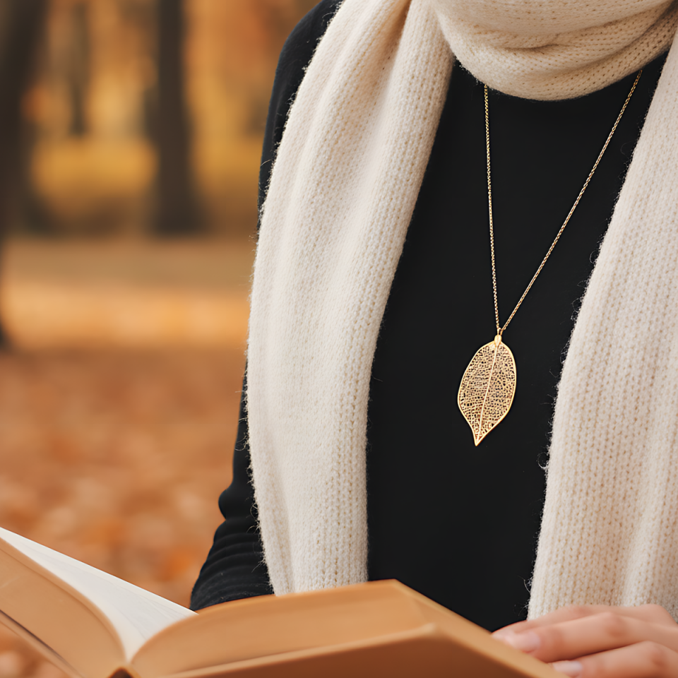 14 AYAR YAPRAK MODEL ALTIN KOLYE