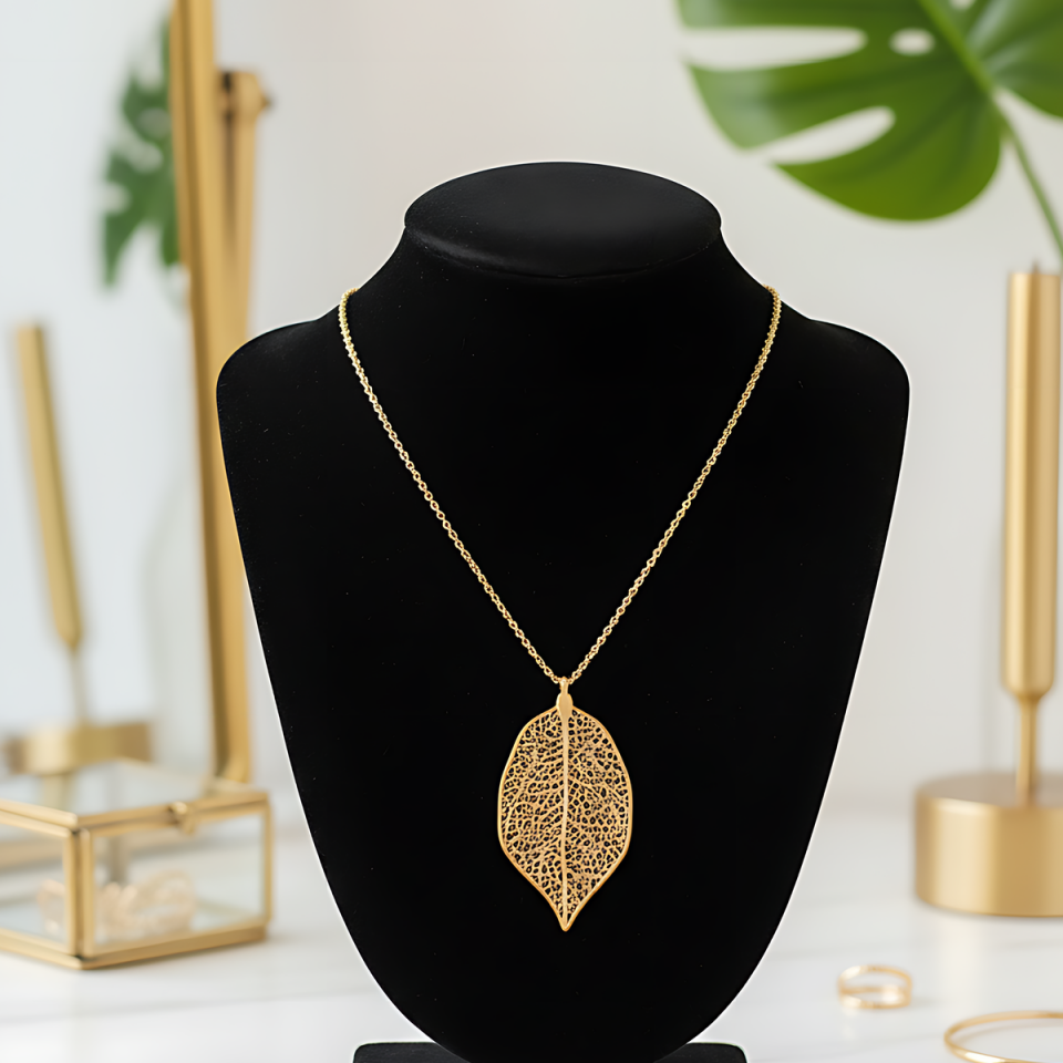 14 AYAR YAPRAK MODEL ALTIN KOLYE