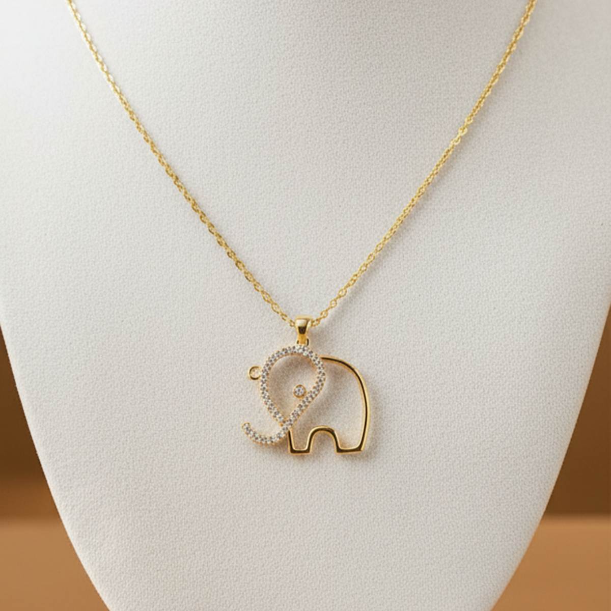 14 AYAR ÖZEL TASARIM FİL FİGÜRLÜ ALTIN KOLYE