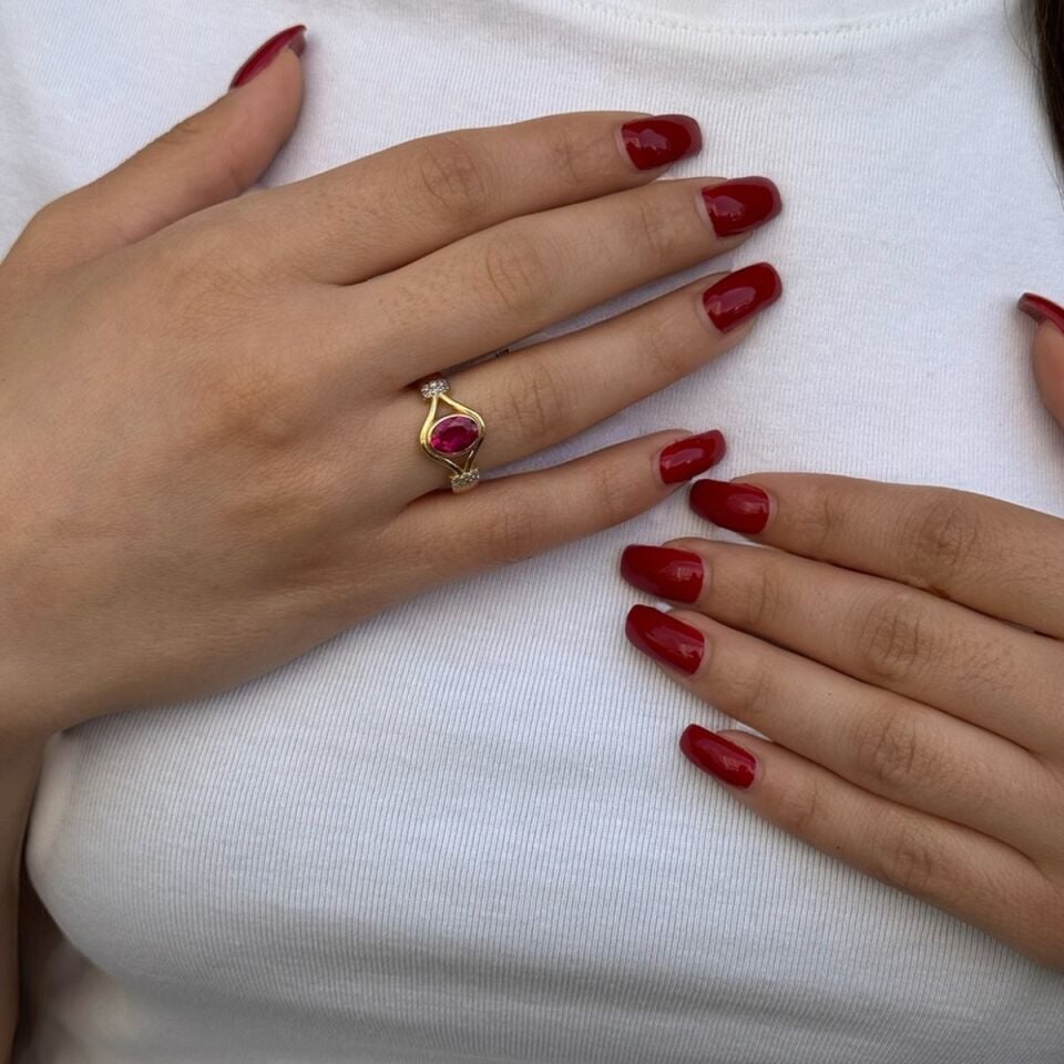 14 AYAR ÖZEL TASARIM KRİSTAL YAKUT RENGİ TAŞLI ALTIN YÜZÜK