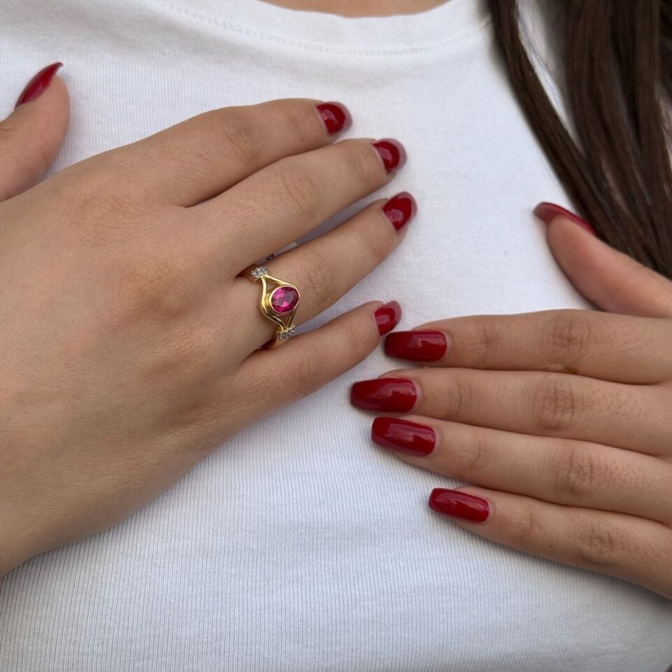 14 AYAR ÖZEL TASARIM KRİSTAL YAKUT RENGİ TAŞLI ALTIN YÜZÜK