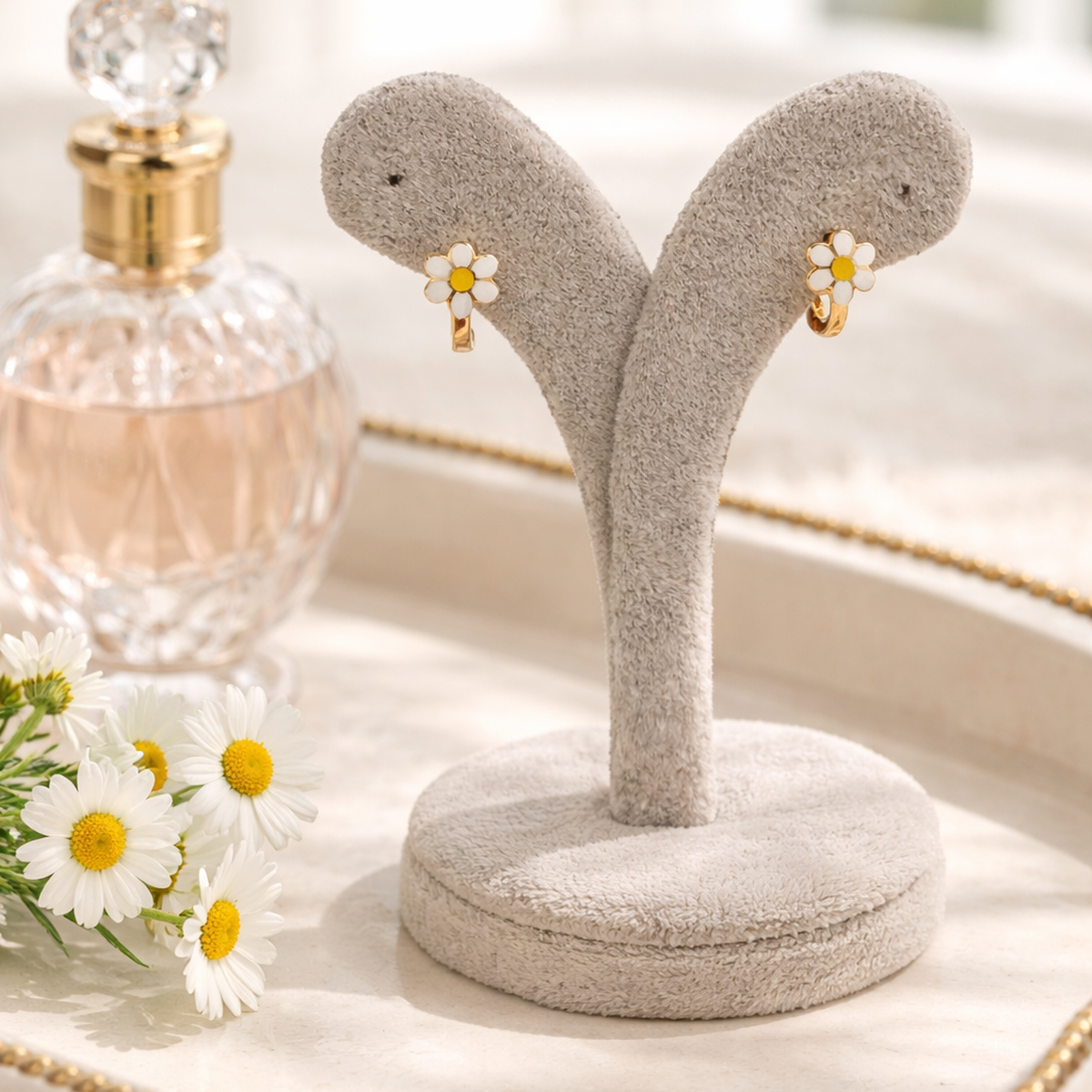 14 Ayar Papatya Mineli Kız Çocuk Altın Küpe