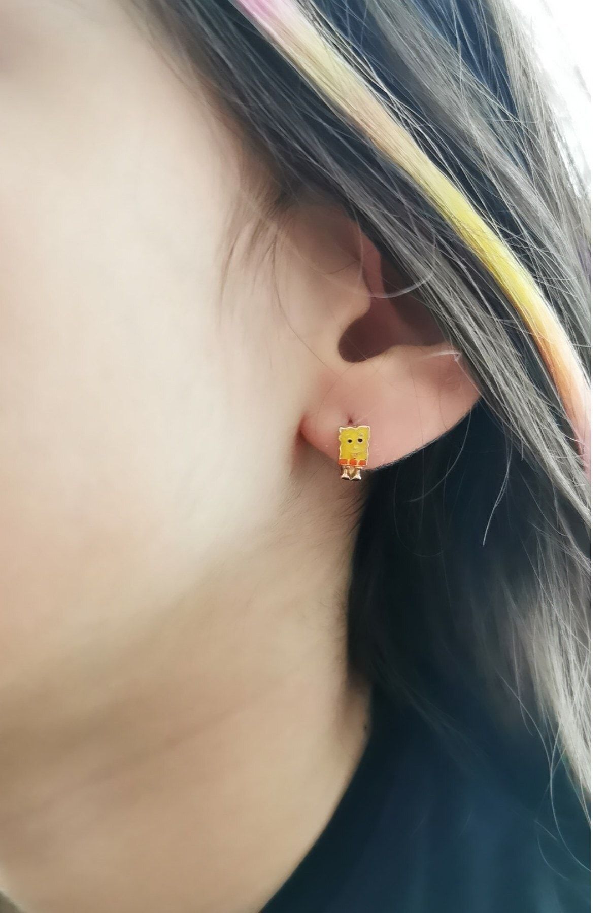 14 Ayar Mineli Altın Küpe