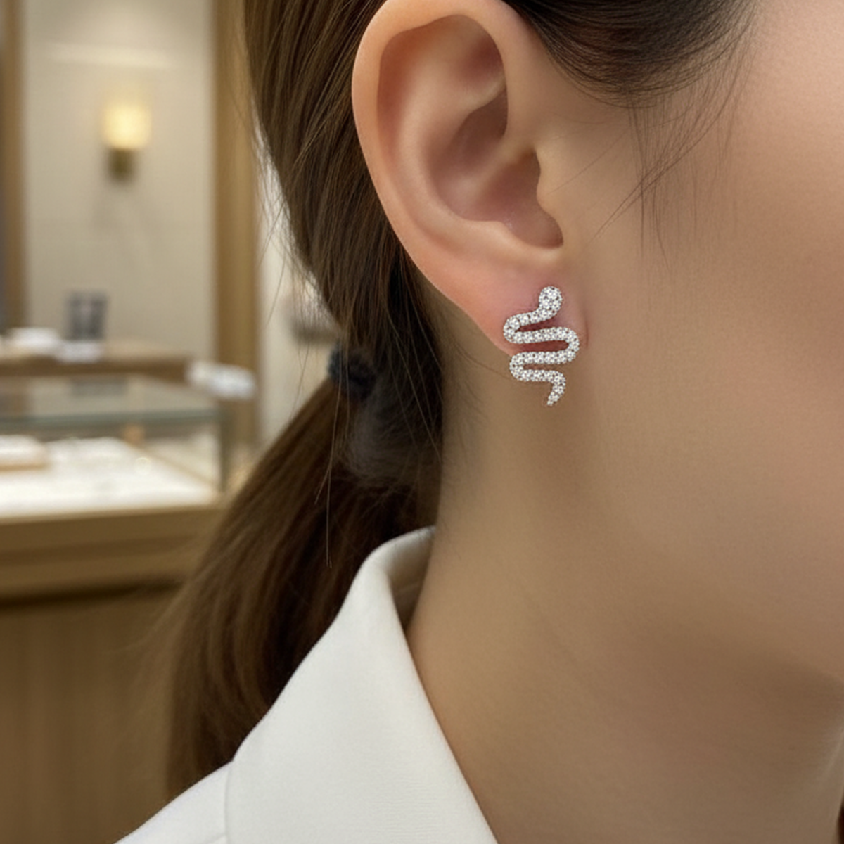 925 AYAR YILAN MODEL GÜMÜŞ KÜPE