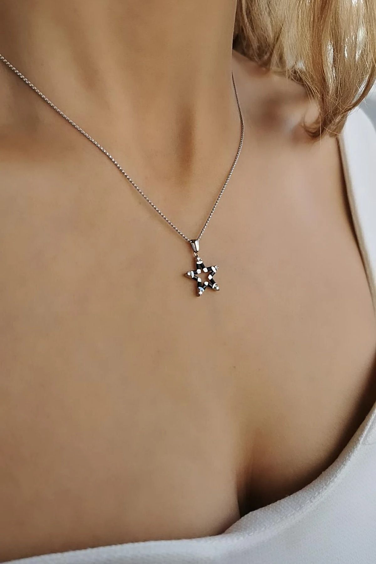 14 AYAR 0,43 CT PIRLANTA TAŞLI ÖZEL TASARIM YILDIZ KOLYE