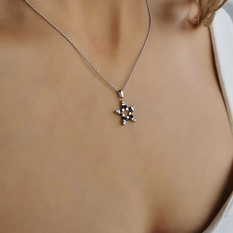 14 AYAR 0,43 CT PIRLANTA TAŞLI ÖZEL TASARIM YILDIZ KOLYE