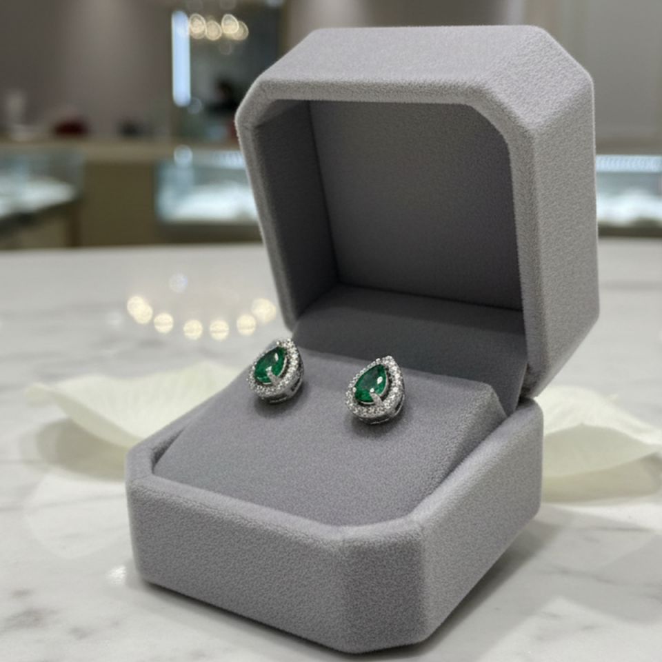 925 AYAR YEŞİL DAMLA TAŞLI GÜMÜŞ KÜPE