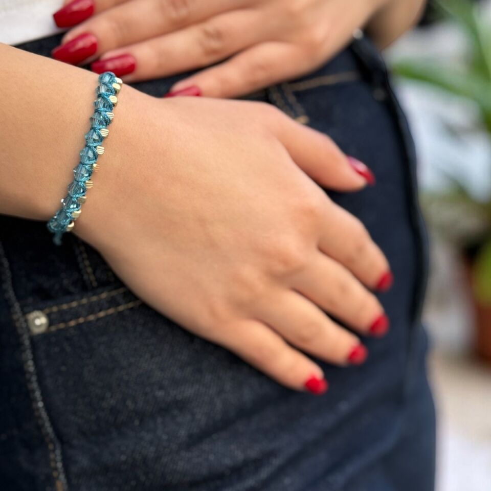 14 AYAR AQUAMARİN TAŞLI KÜP ALTINLI İP BİLEKLİK