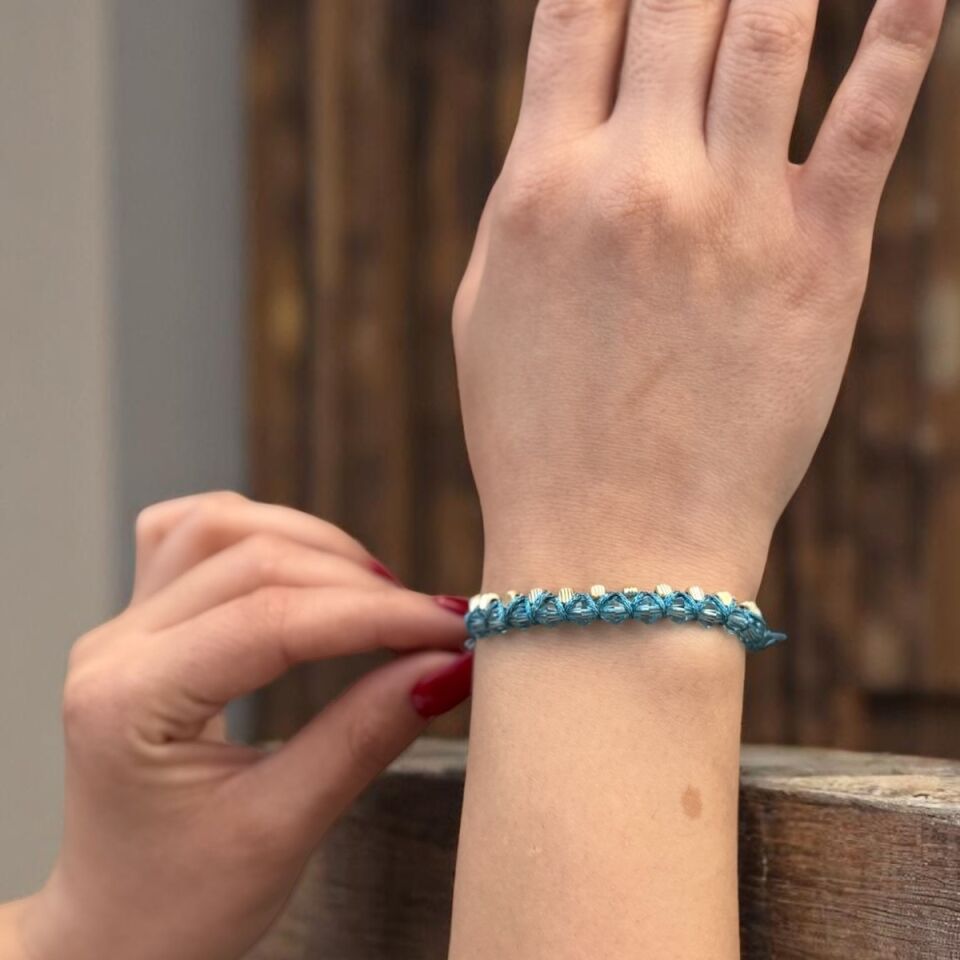 14 AYAR AQUAMARİN TAŞLI KÜP ALTINLI İP BİLEKLİK