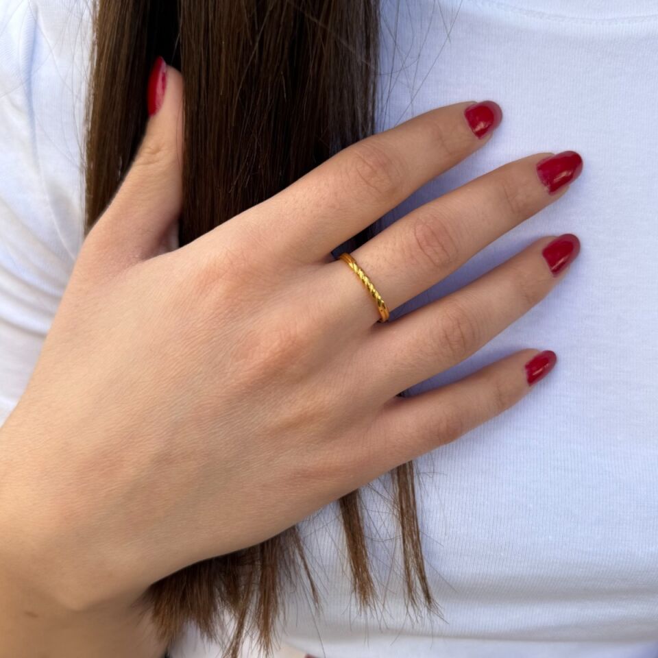 22 AYAR ÖZEL TASARIM MİNİMAL BURGU YÜZÜK