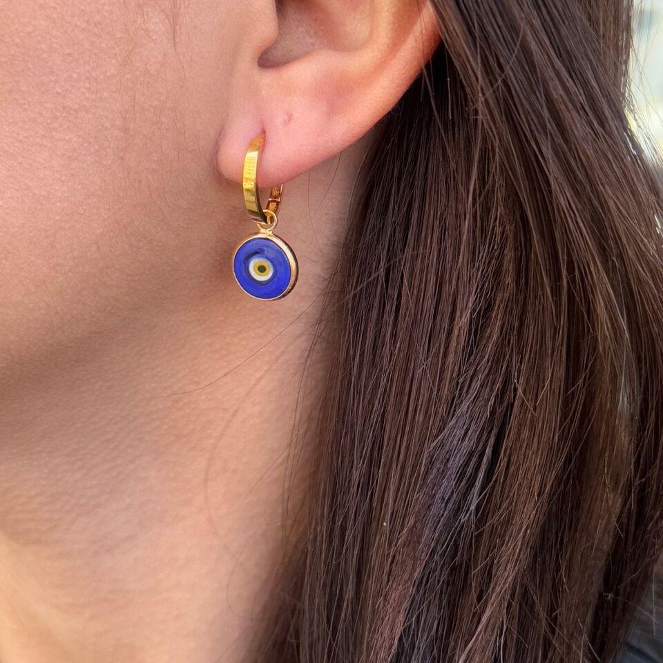 22 AYAR NAZAR BONCUĞU SALLANTILI HALKA ALTIN KÜPE