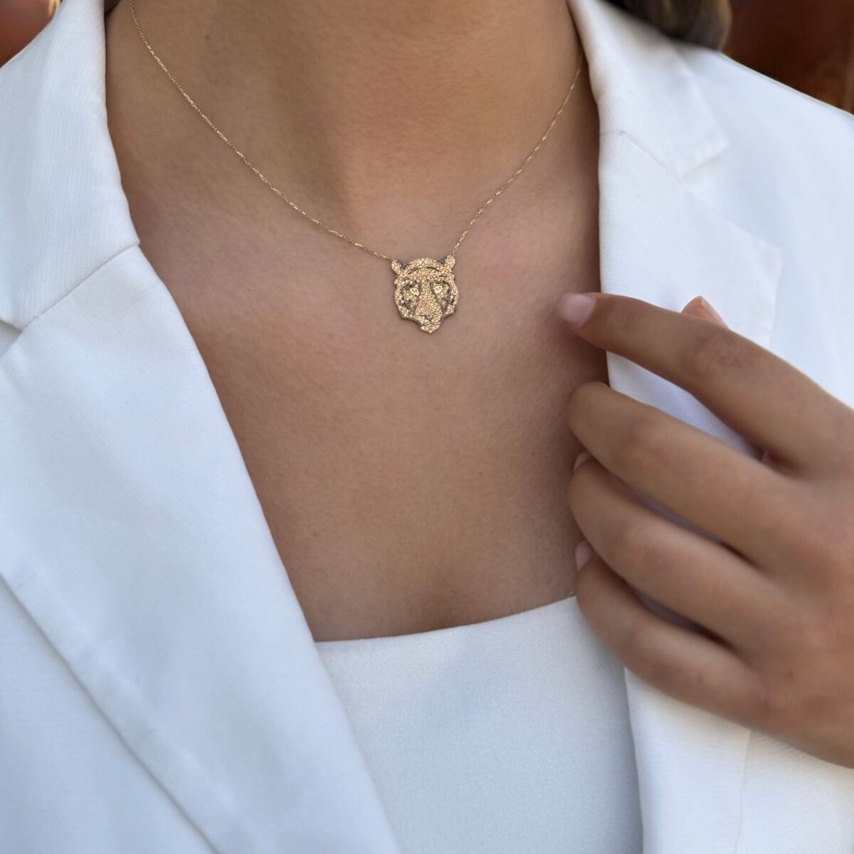 14 Ayar Aslan Altın Kolye