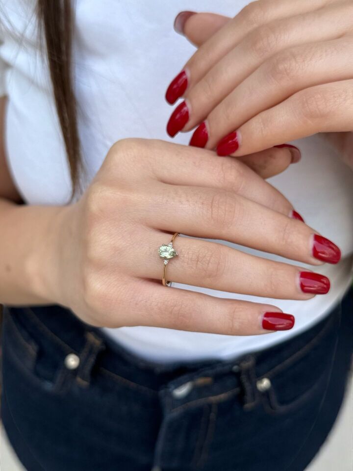 14 Ayar Damla Sultanit Taşlı Pırlanta Yüzük