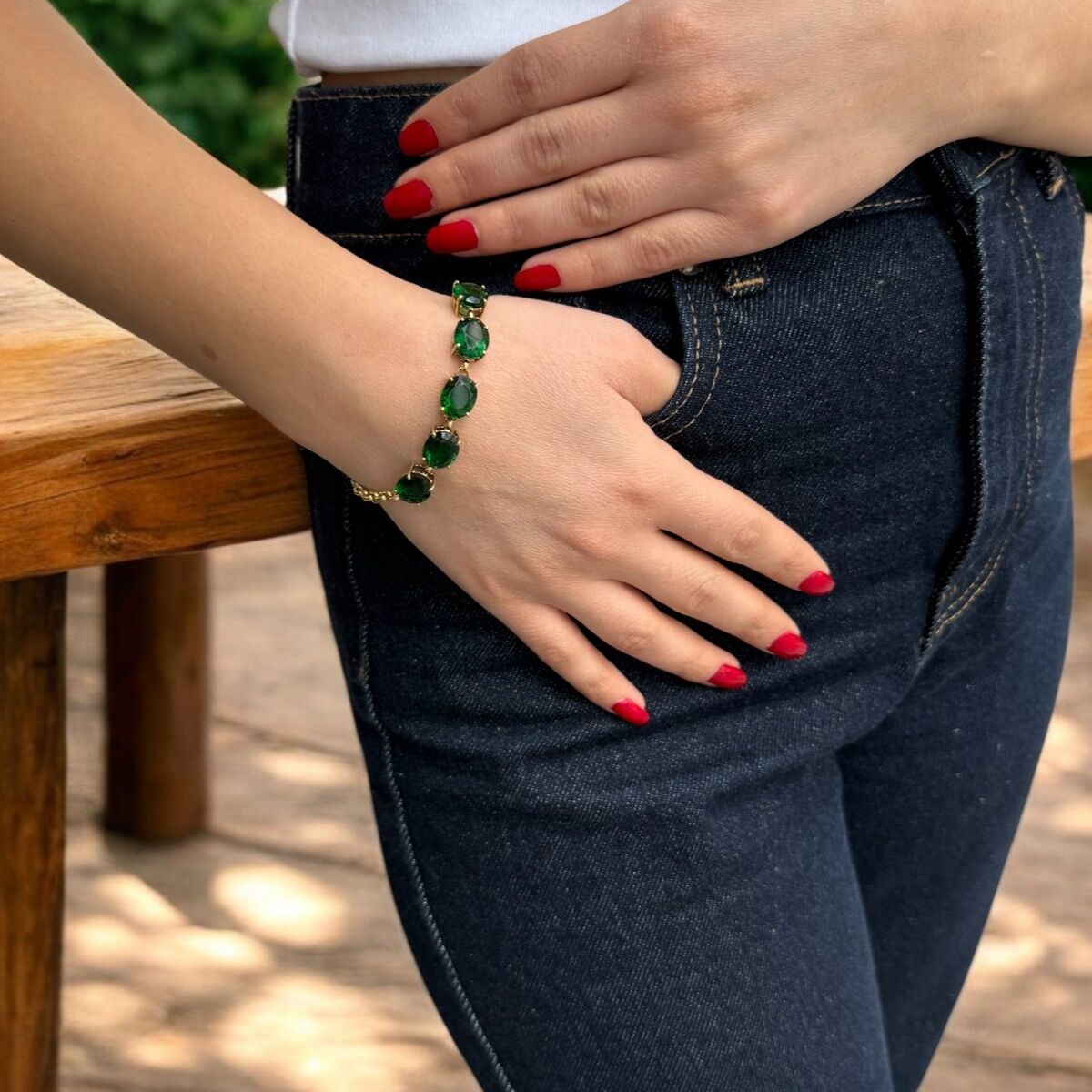 14 AYAR KRİSTAL YEŞİL RENGİ BEŞ TAŞLI ALTIN BİLEKLİK