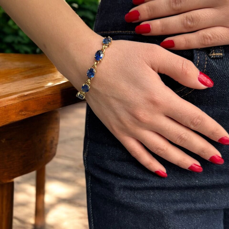 14 AYAR KRİSTAL SAFİR RENGİ TAŞLI ALTIN BİLEKLİK