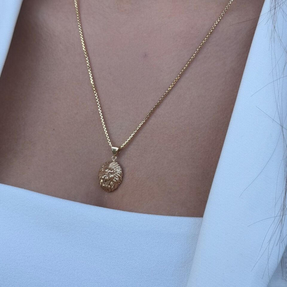 14 AYAR ASLAN FİGÜRLÜ ALTIN KOLYE