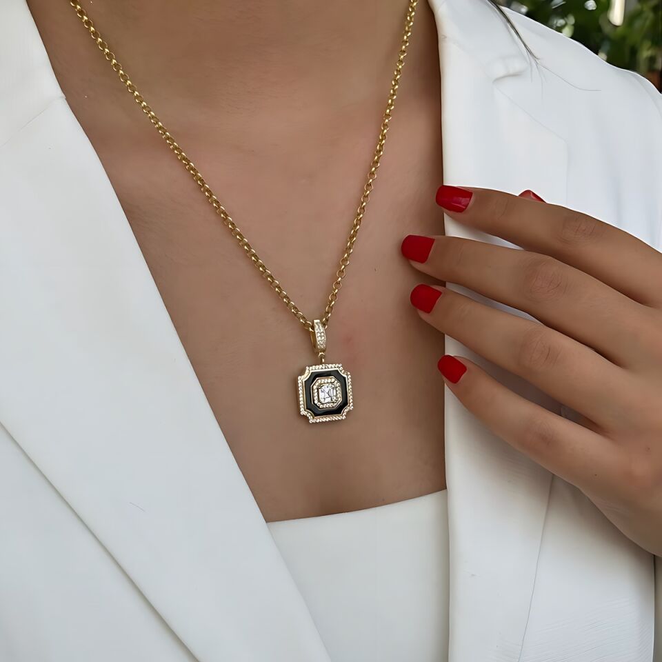 14 AYAR SİYAH MİNELİ KARE MODEL KOLYE UÇLU DOC ZİNCİRLİ ALTIN KOLYE