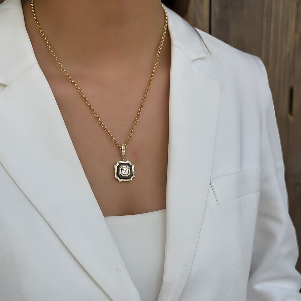 14 AYAR SİYAH MİNELİ KARE MODEL KOLYE UÇLU DOC ZİNCİRLİ ALTIN KOLYE