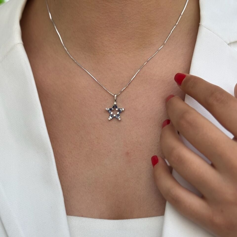 14 AYAR 0,29 CT SAFİR, 0,12 CT PIRLANTA TAŞLI ÖZEL TASARIM YILDIZ KOLYE