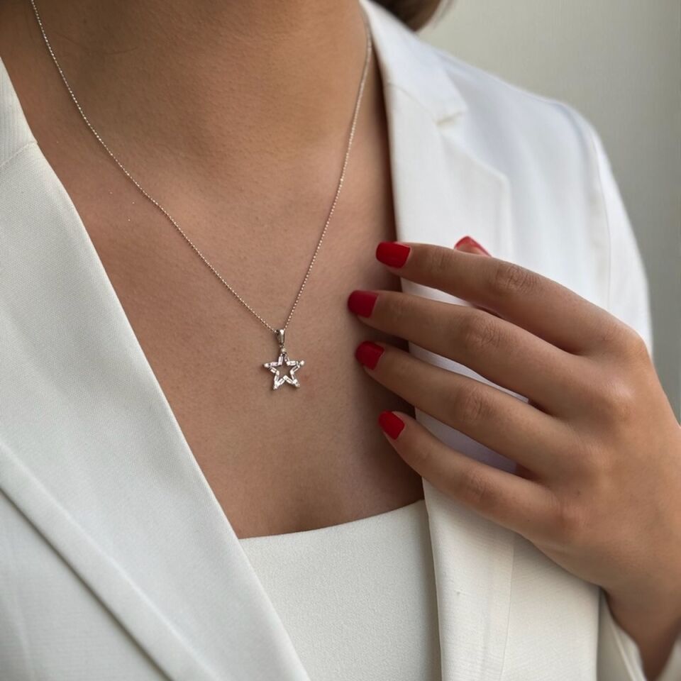 14 AYAR 0,61 CT PİNK KUVARS , 0,12 CT PIRLANTA TAŞLI ÖZEL TASARIM YILDIZ KOLYE