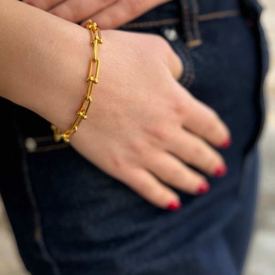 22 AYAR ATAÇ BİLEKLİK