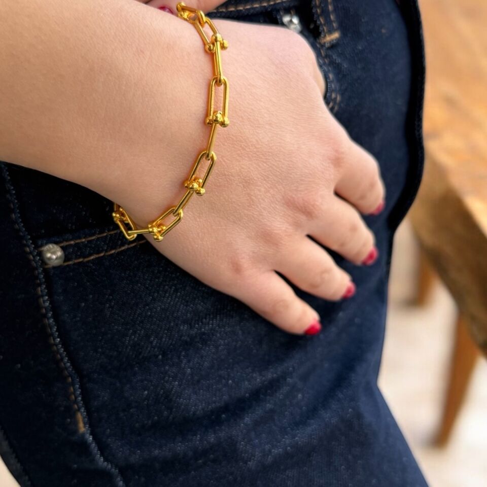 22 AYAR ATAÇ BİLEKLİK