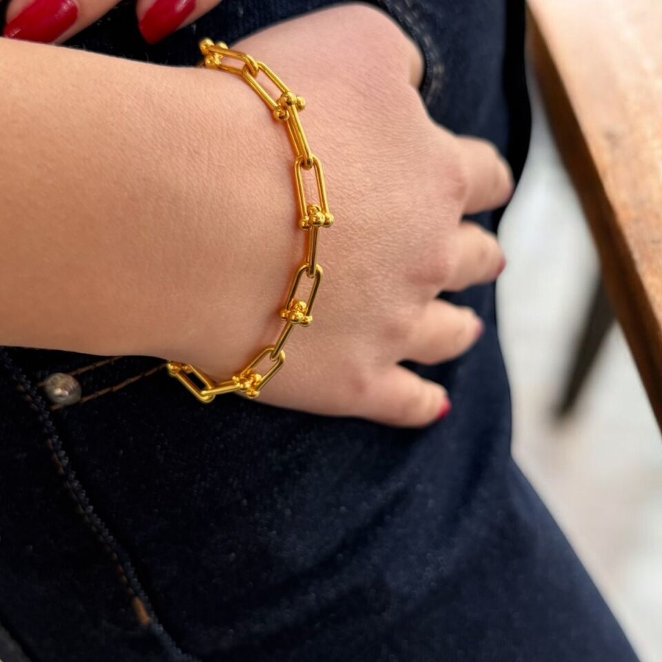 22 AYAR ATAÇ BİLEKLİK