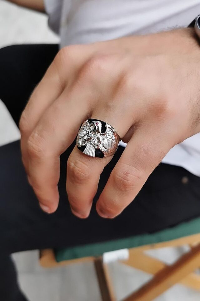 14 Ayar Özel Tasarım Siyah Oniks Taşlı Kartal Figürlü Beyaz Altın Yüzük 25