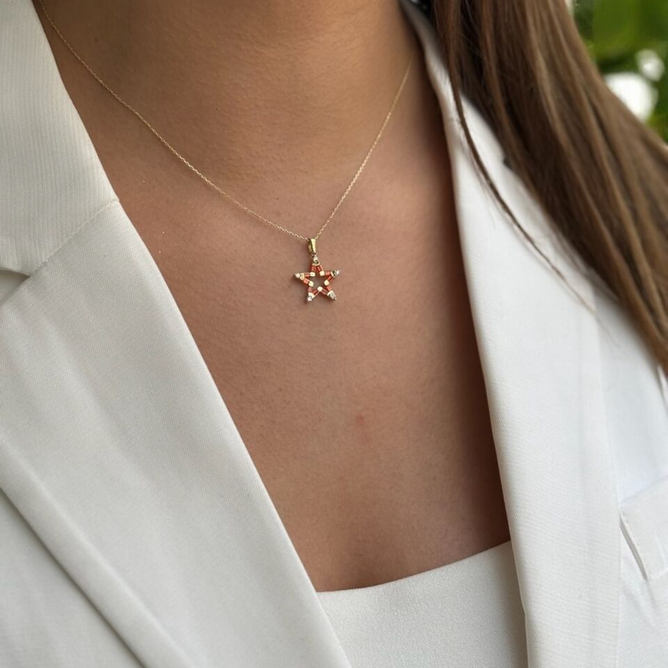 14 AYAR 0,54 CT AGAT, 0,12 CT PIRLANTA TAŞLI ÖZEL TASARIM YILDIZ KOLYE