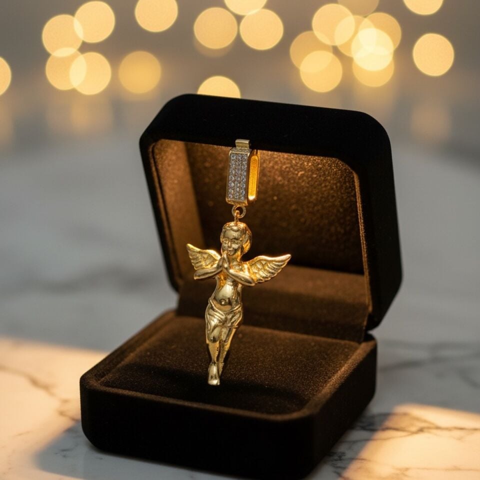 14 AYAR ÖZEL TASARIM ÖZEL KİLİTLİ MELEK KOLYE UCU