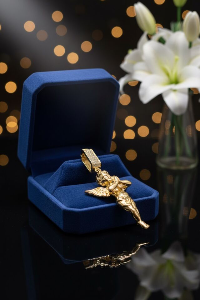 14 AYAR ÖZEL TASARIM ÖZEL KİLİTLİ MELEK KOLYE UCU