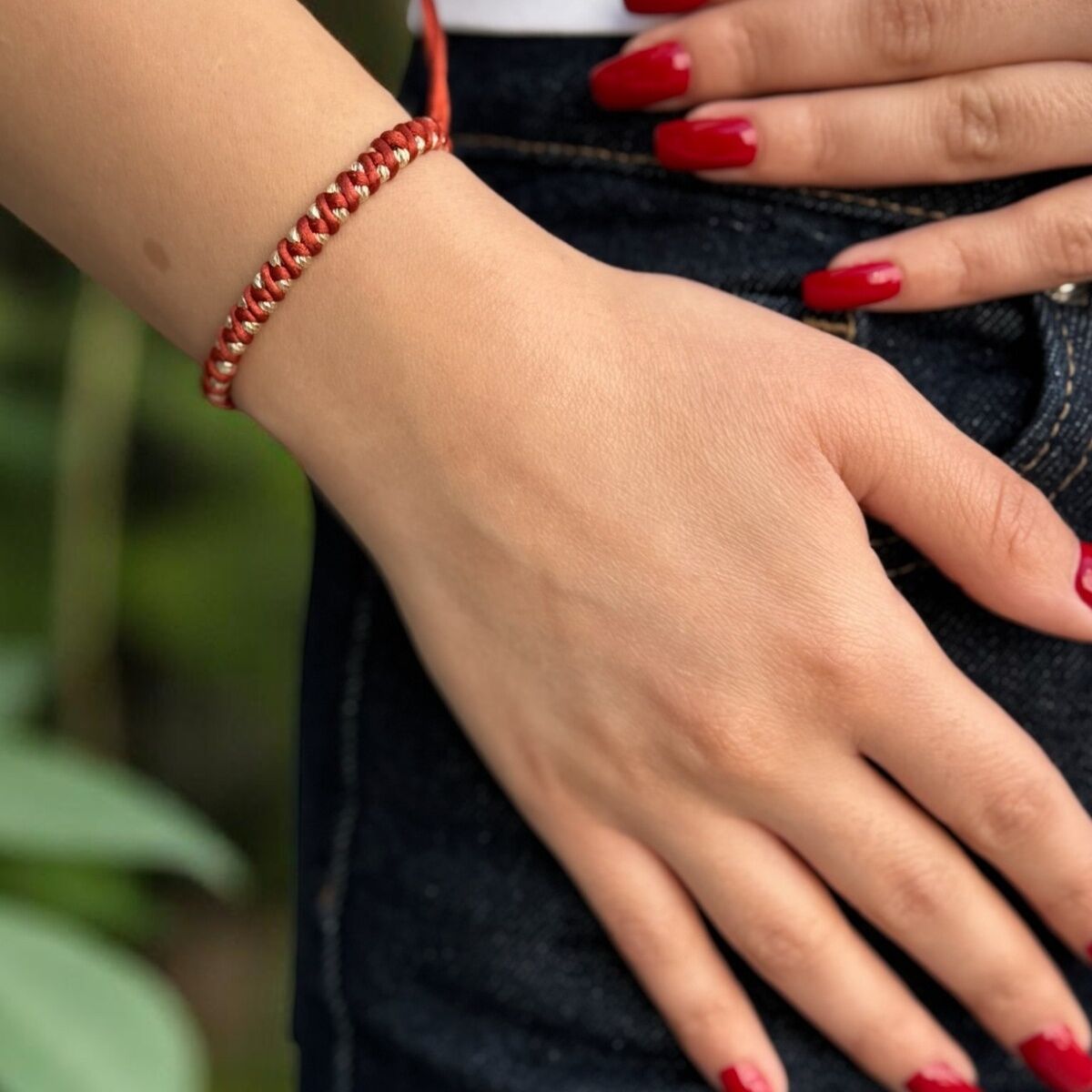 14 AYAR DORİKA TOPLU TARÇIN RENGİ İPLİ ÖRME BİLEKLİK