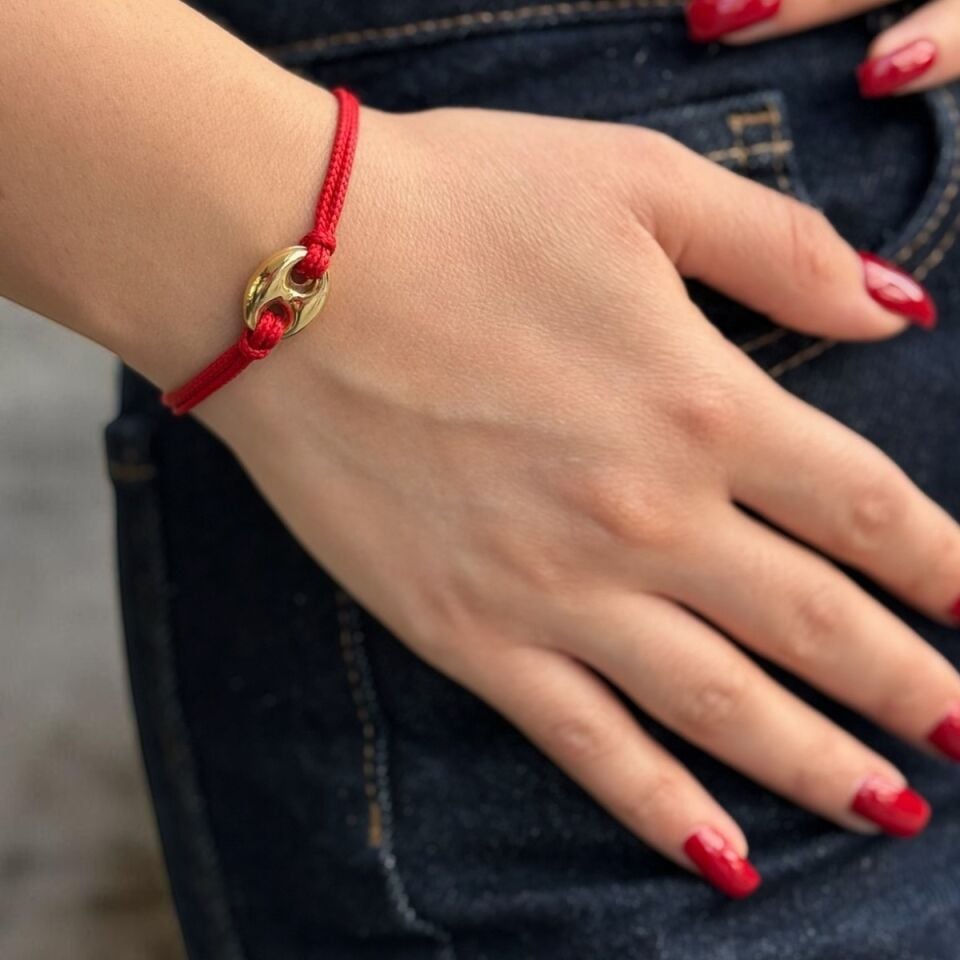 14 AYAR KIRMIZI İPLİ DÜĞME MODEL YUNUS BALIĞI CHARMLI BİLEKLİK