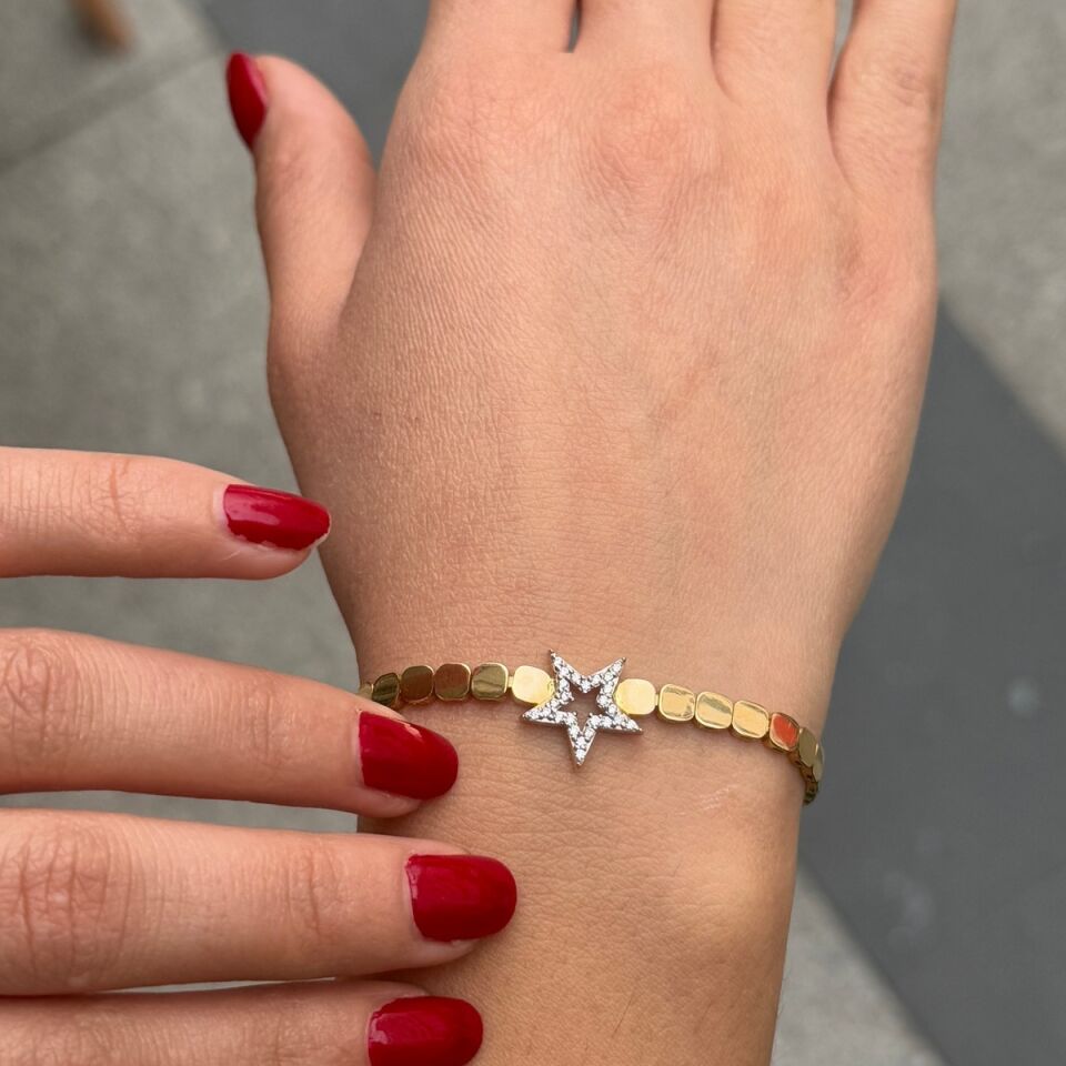 14 AYAR ORTASI YILDIZ MODELİ ALTIN BİLEKLİK